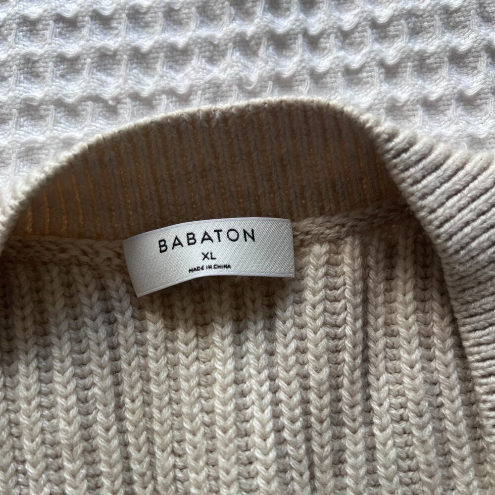 Aritzia Babaton V-Neck Roger Sweater - Picture 9 of 12